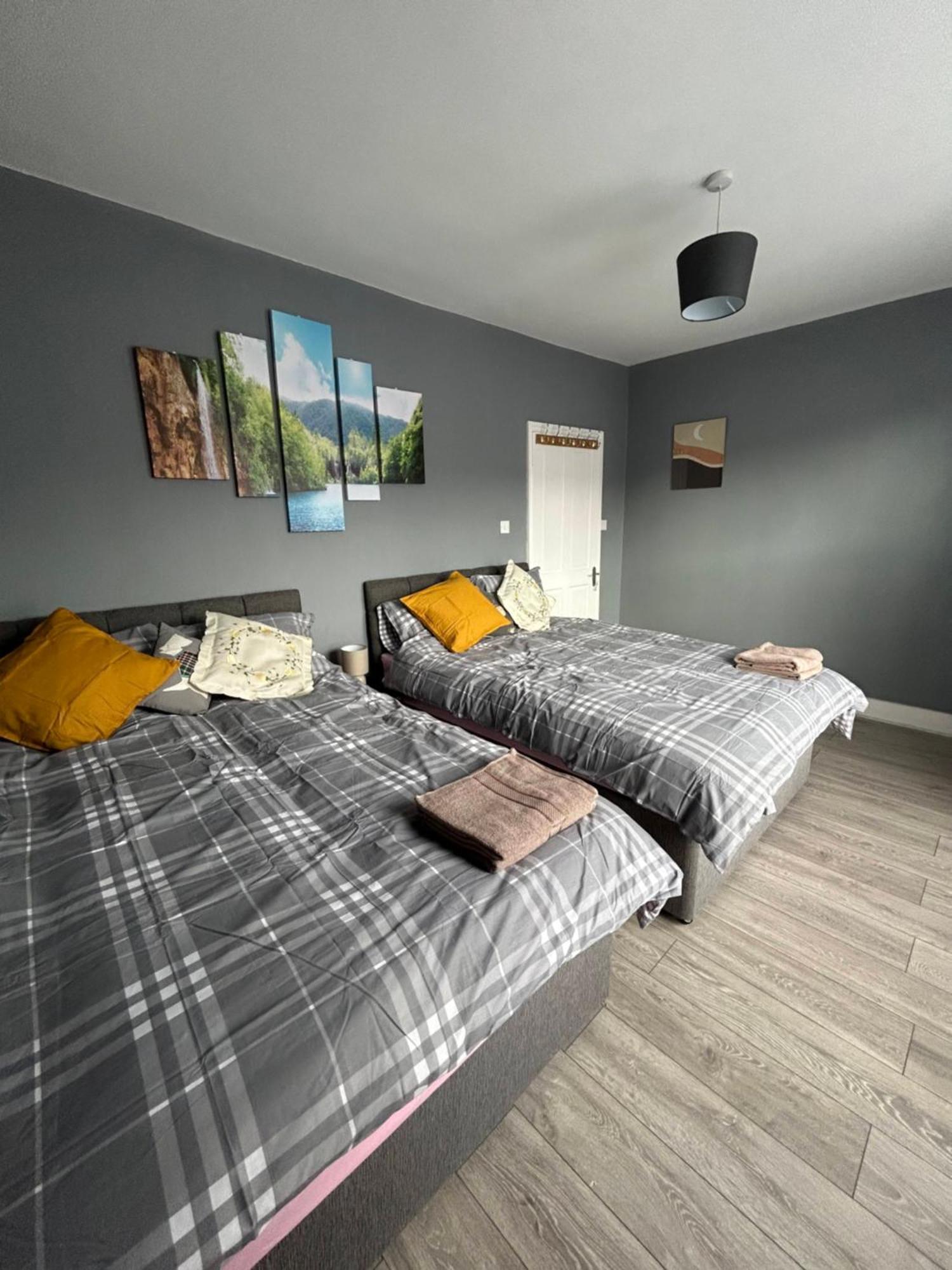 Hatton Homes: Tottenham London Exterior photo